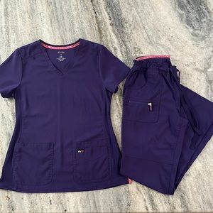Koi lite woman’s scrub set purple size S